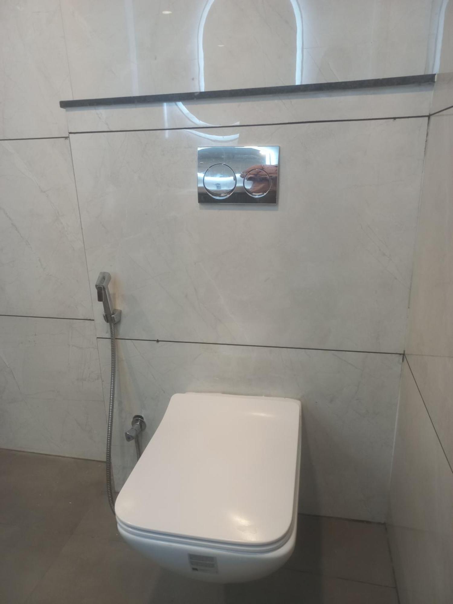 Hotel Holiday Grand Greater Noida Bagian luar foto